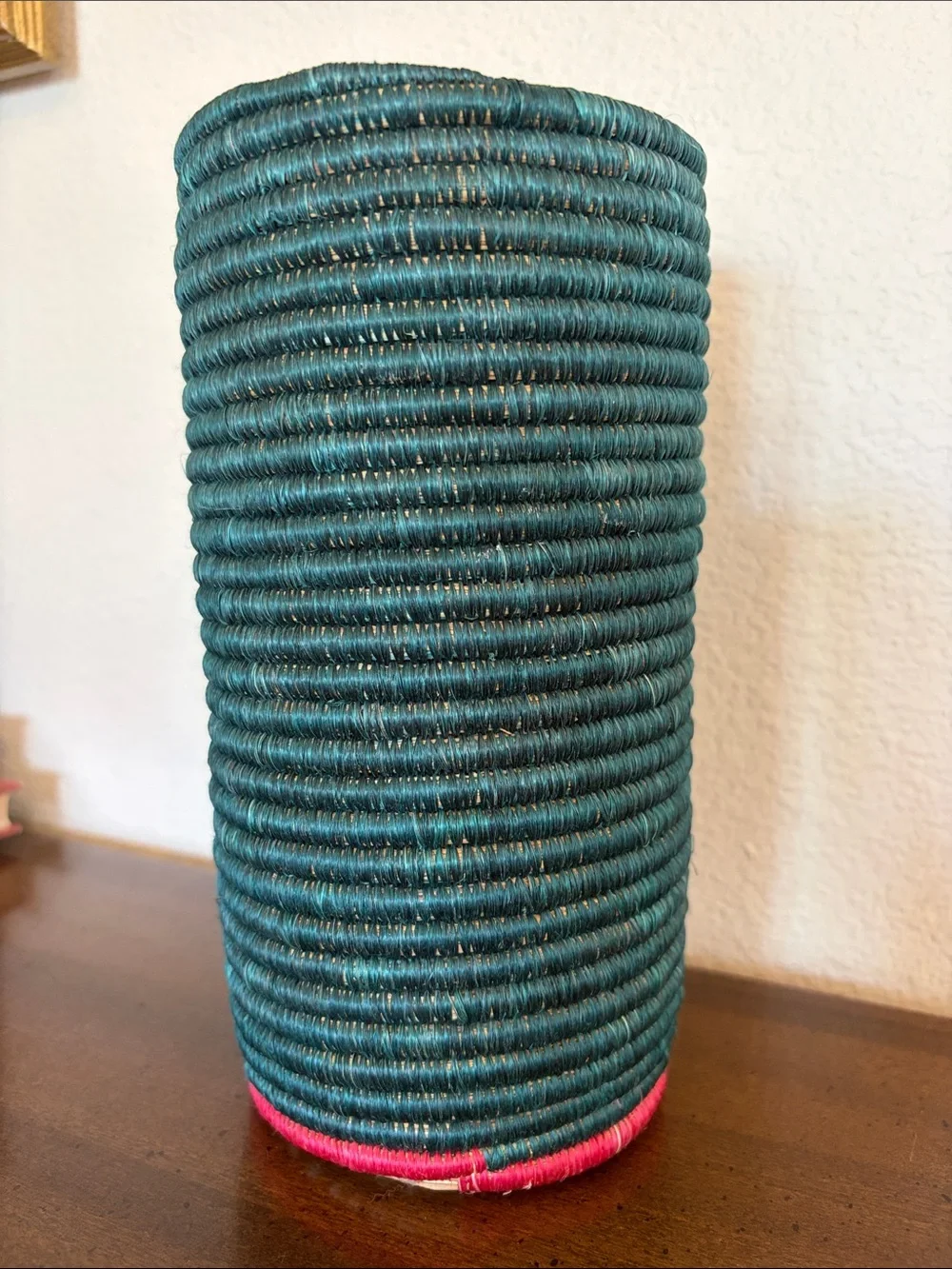 African Made Colorful Raffia Straw Boho Vase Wine Bottle Holder Tassels